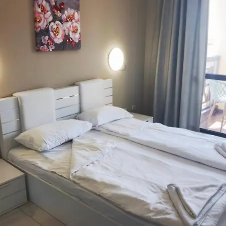 別荘 4 Bedroom House - Imperial Heights - - Sonnenstrand *
